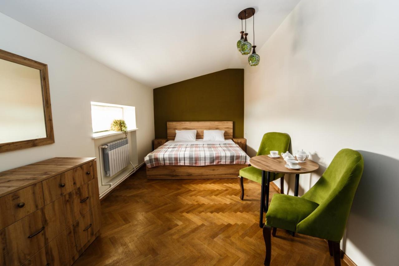 Hotel Red Castle Erivan Exterior foto